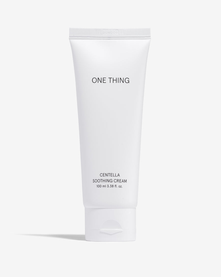 Crema Hidratante de Centella Asiática de One Thing en Momiji Beauty, una opción excelente para mantener tu piel hidratada y saludable. Formulada con extracto de centella asiática, esta crema proporciona una hidratación profunda y ayuda a calmar la piel irritada o sensible. Su textura ligera y de rápida absorción es perfecta para usar tanto de día como de noche, dejando la piel suave, flexible y con un aspecto radiante. 