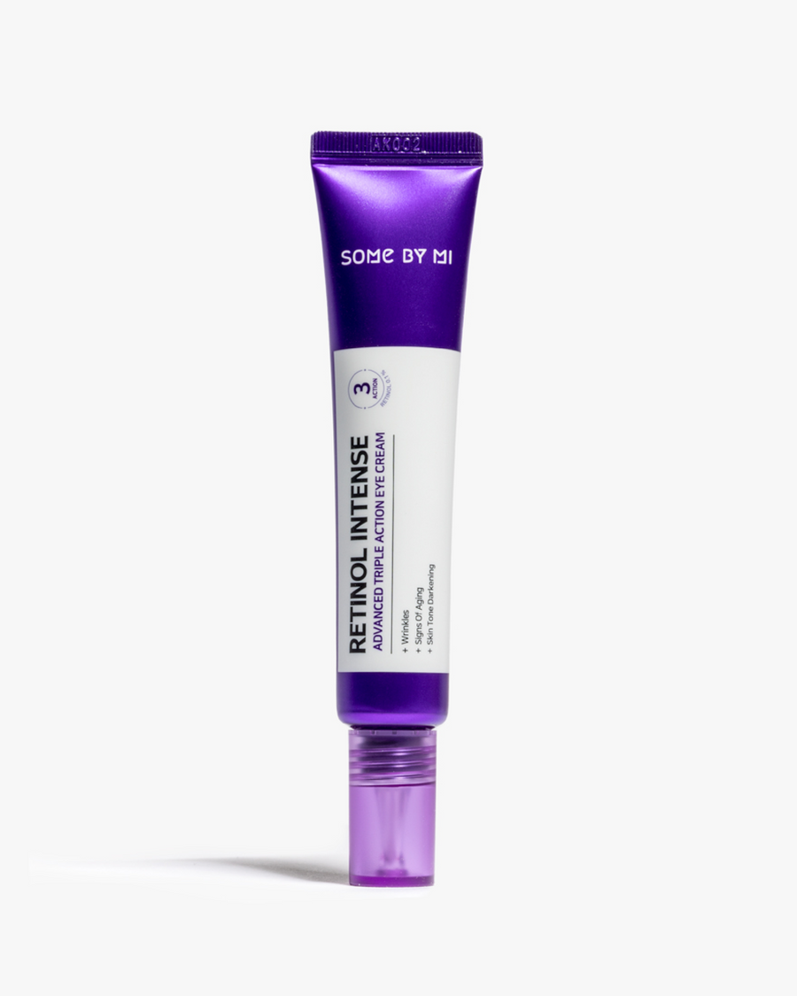 Crema para Ojos de Retinol de Some By Mi en Momiji Beauty, una opción rejuvenecedora para una mirada más joven y radiante. Enriquecida con retinol, esta crema ayuda a reducir la apariencia de líneas finas, arrugas y ojeras alrededor de los ojos, promoviendo una piel más firme y elástica. Su fórmula ligera se absorbe rápidamente, dejando la piel suave, hidratada y con una apariencia revitalizada.